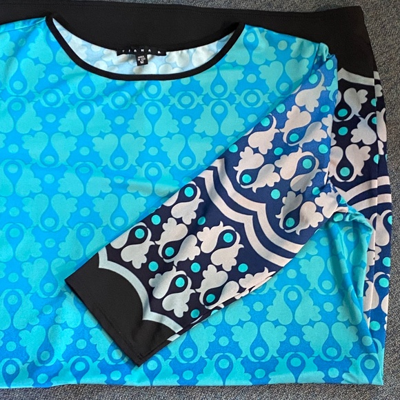 🌊 Geometric Tiana B Dress Colorful Blended Blues to Navy, Black & Gray Nautical - Picture 8 of 8